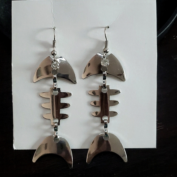 Jewelry - Fish Bone Long Dangly Earrings with Rhinestone Eye